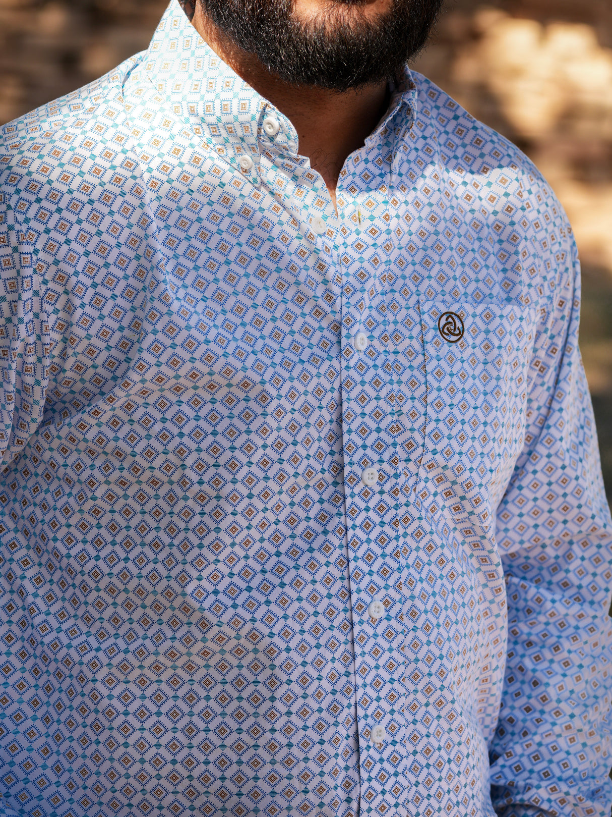 Men's Slim White Blue Geometric Button Up 114